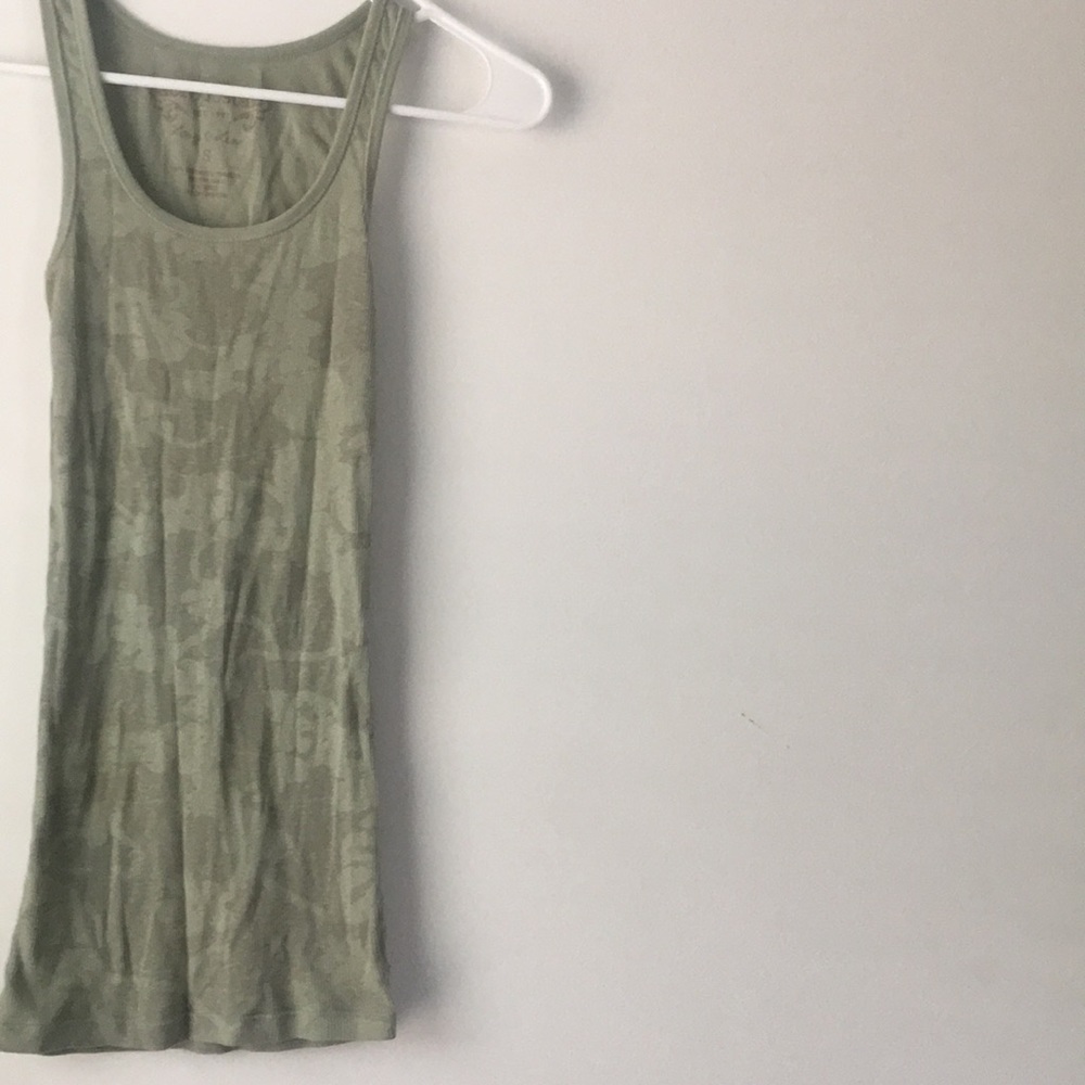 Green Aeropostale tank